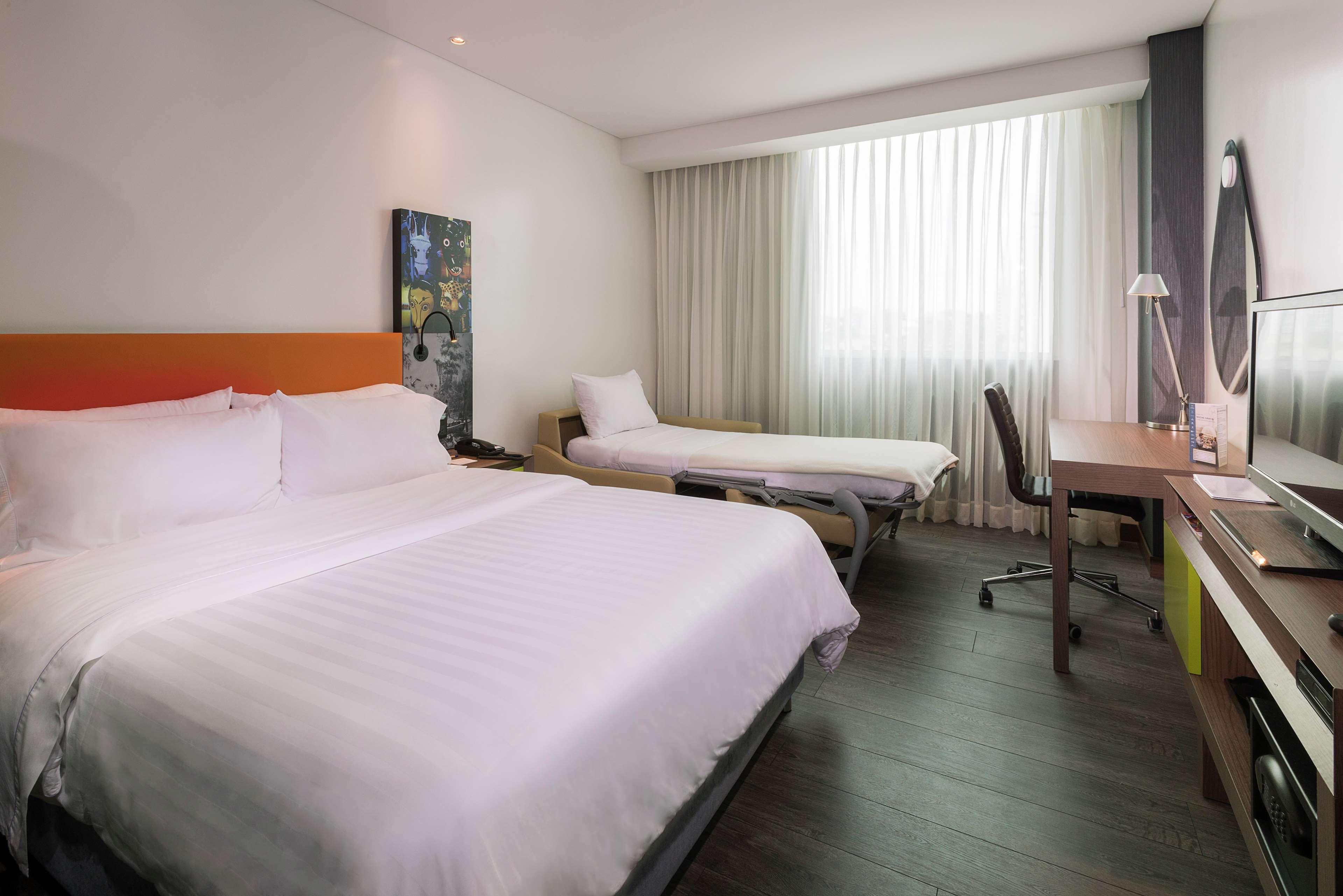 Hampton By Hilton 4*