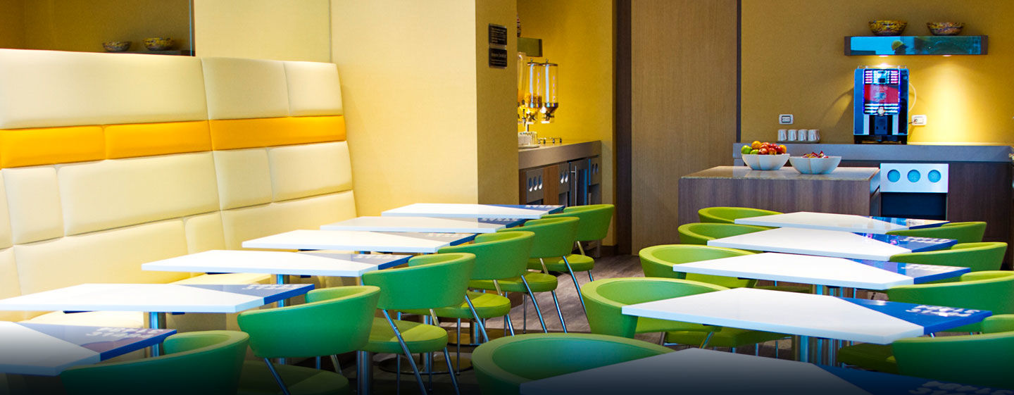 Hotel Hampton By Hilton 4*